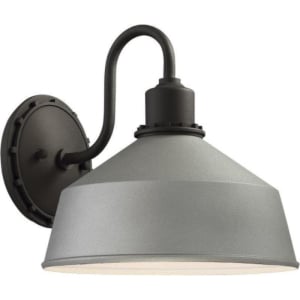 Mantiel Outdoor Wall Sconce 1-Light, Sand Silver