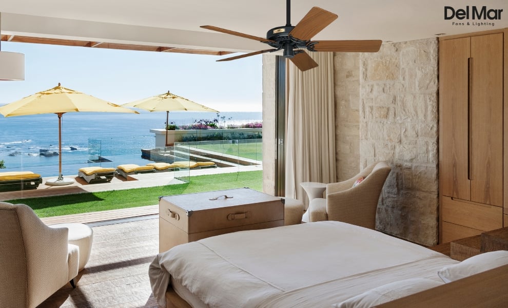 Hunter Original ceiling fan in Bedroom